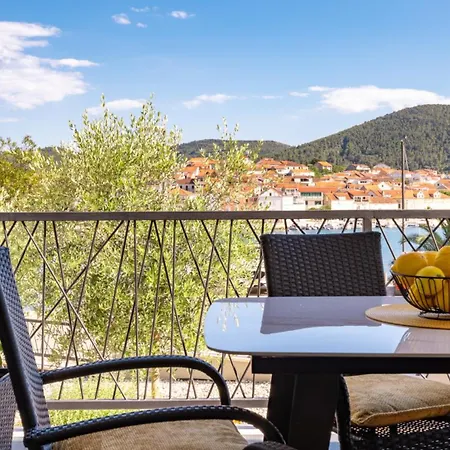 Villa Marija With Sea View By Guide